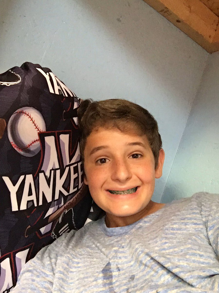 12ygold's tweet photo. In sleep away laying in bed lets go Yankees https://t.co/JOv5QILaTD