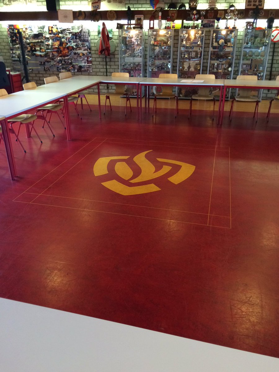 BasJ82's tweet image. Ook in de zomer oefenen wij door! #vrijwillige brandweer #FDBMS eerst briefing daarna even de weg op.