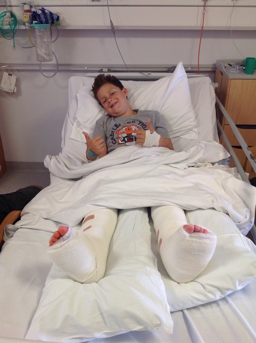 Saz_M84's tweet photo. @Massey196 Harry had an operation on his legs today to correct his inverted feet &amp; chose his fave pjs to wear 🐯👍 https://t.co/yNIyfi0tvj