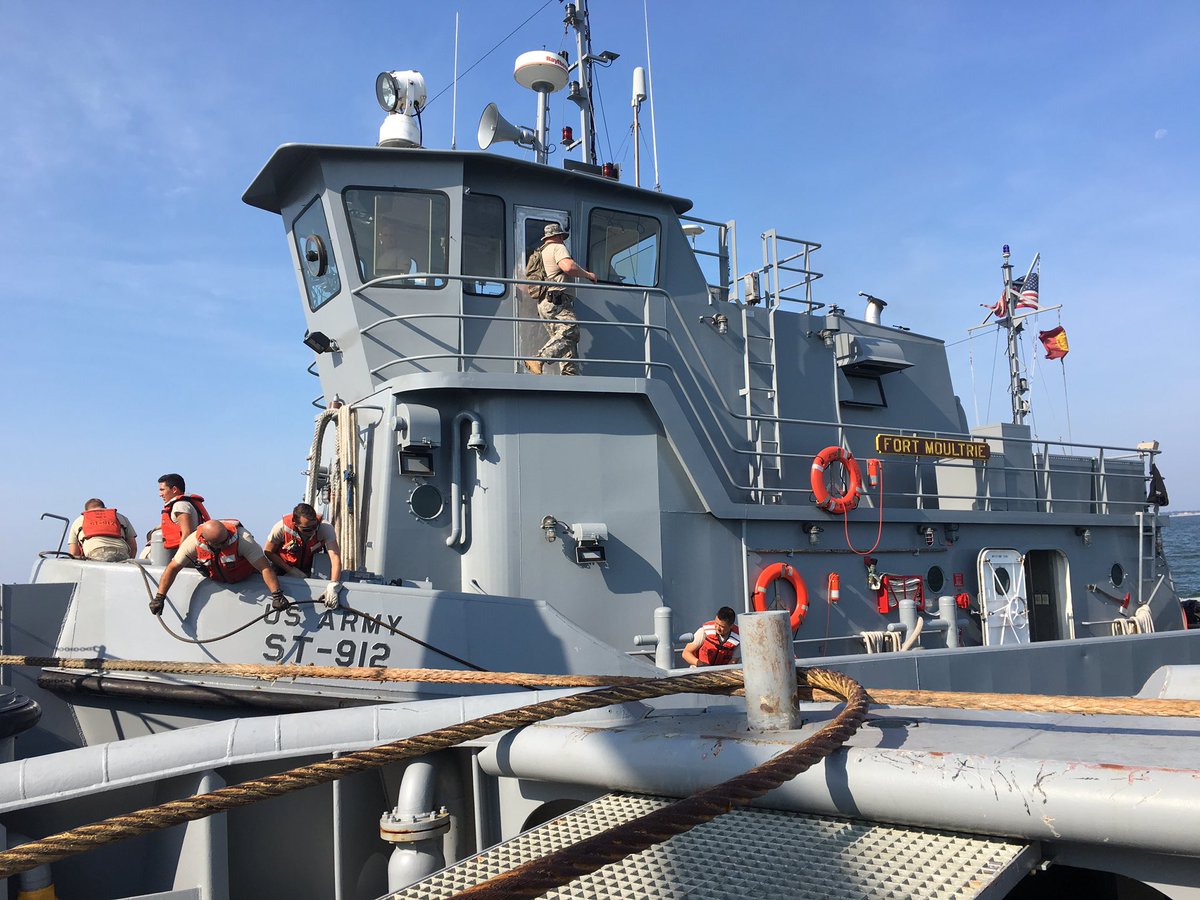 jessetaughtyou's tweet photo. AT THIS YEAR WAS LIT 🔥🔥🔥⛴⚓️ can't wait for next year #88L #949TransCo https://t.co/teTR8Nt3Wg
