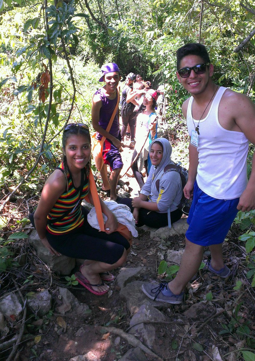 JMCabimas's tweet photo. #Dia9 #Paseo #CAMICOL2016 #ELVENADO https://t.co/7zXvWjignP