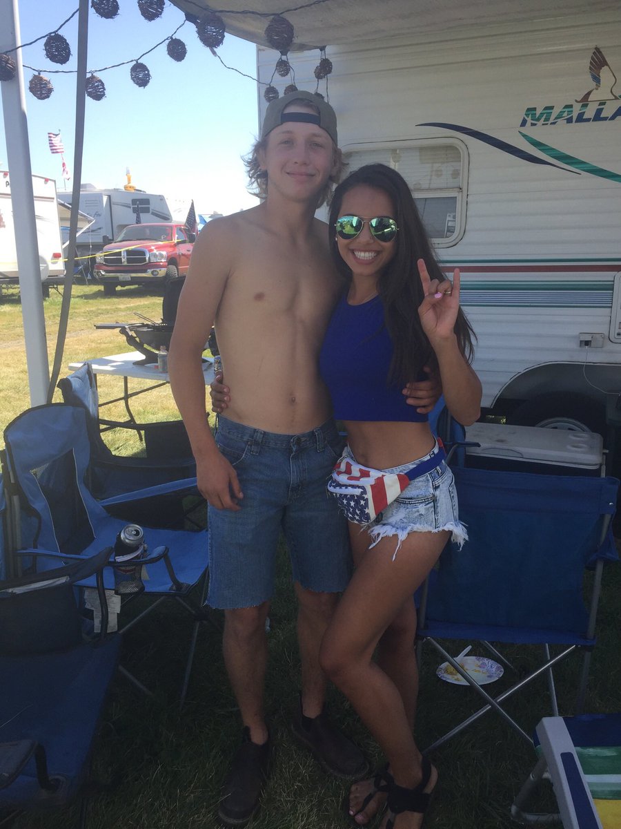 Cooper_Ellison's tweet photo. Shed would have been unforgettable but I don't remember to much #watershed2016 https://t.co/ZB2Ii8JbcE