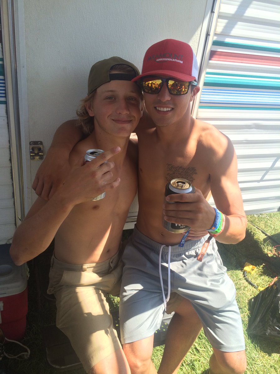 Cooper_Ellison's tweet photo. Shed would have been unforgettable but I don't remember to much #watershed2016 https://t.co/ZB2Ii8JbcE