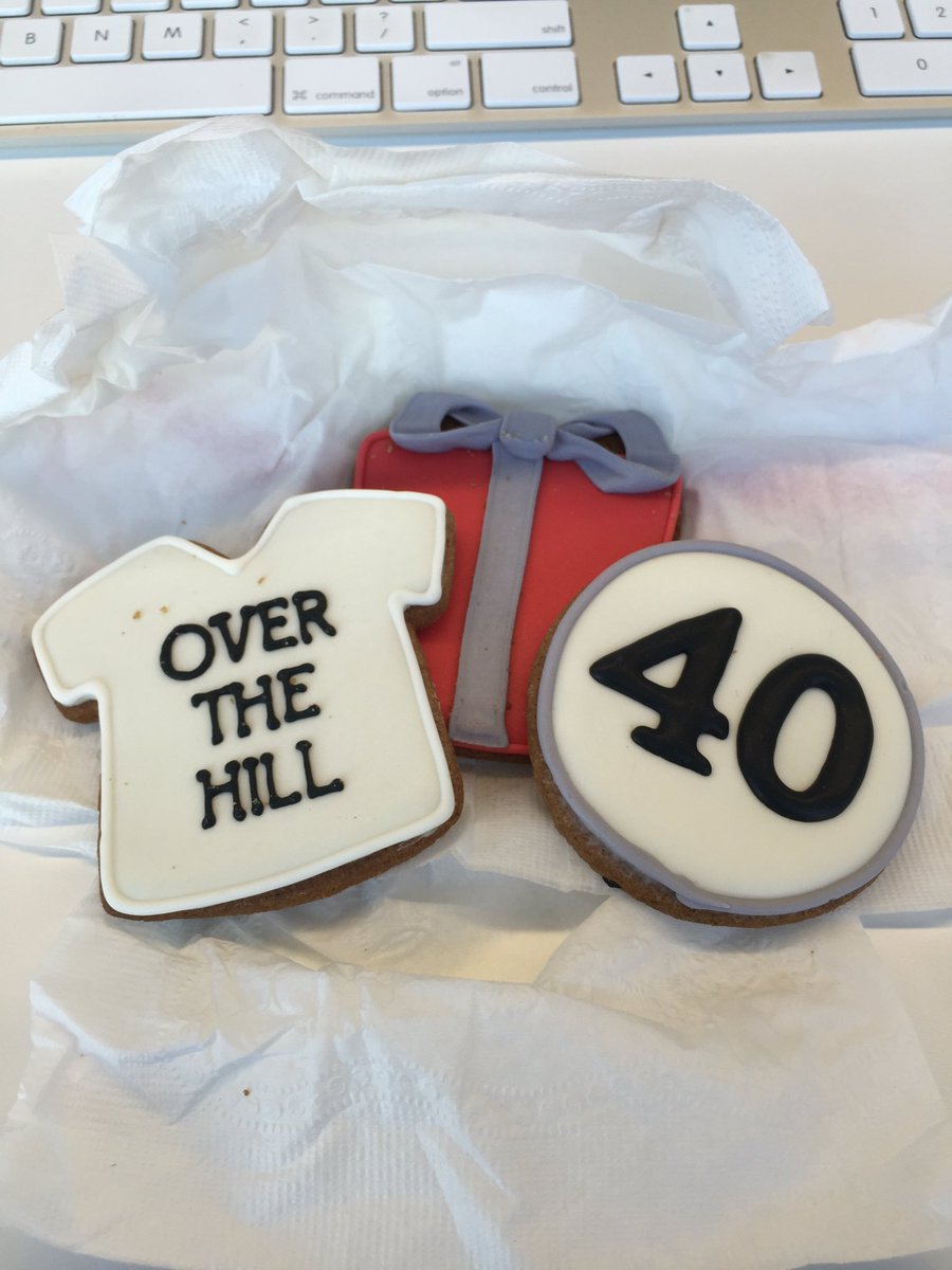 madjoy23's tweet photo. Missed Ed's Birthday but still got some cookies #WinningMonday #VERBinteractive https://t.co/SYR3tkiqL4