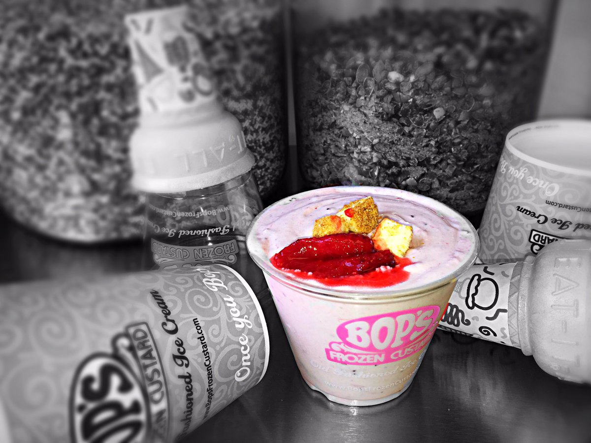 starkvillebops's tweet photo. RETWEET for a chance to WIN a FREE Sorority Girl Concrete!! https://t.co/LlLZIkIecC