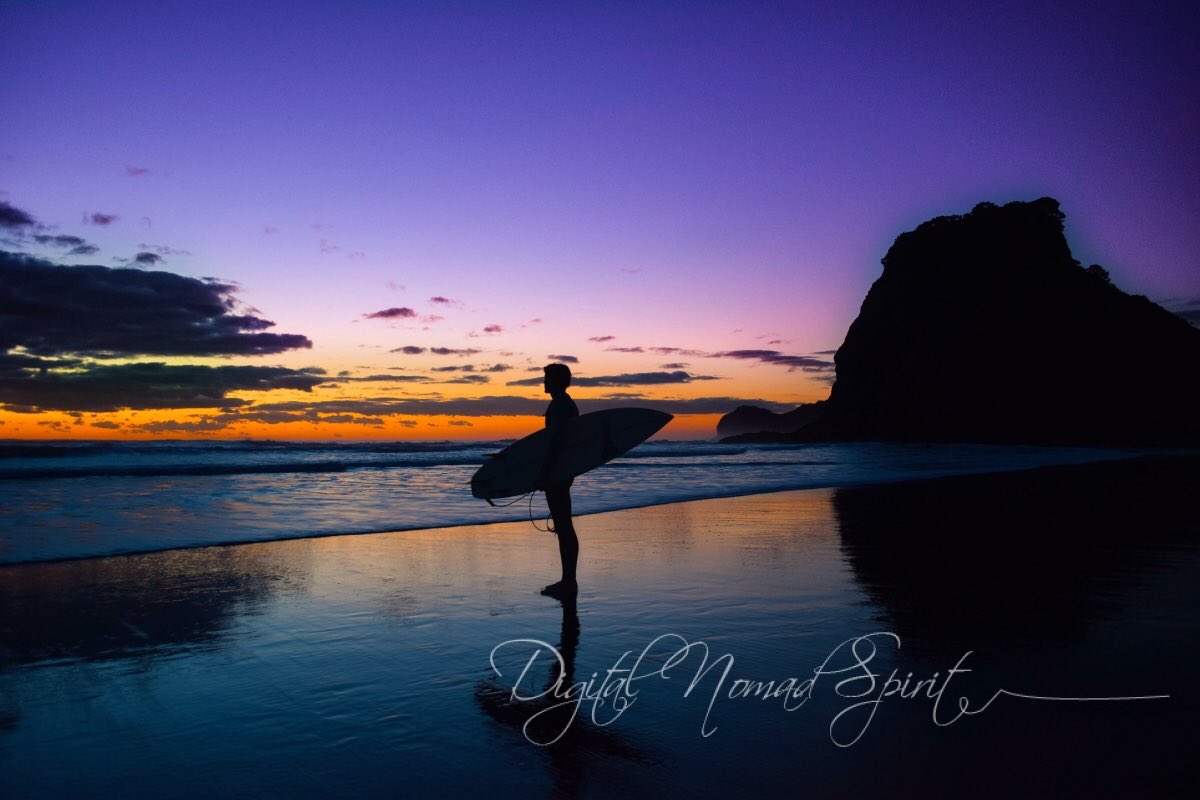digitalnomad123's tweet photo. Louie, Piha Sunset Sessions #surfing #piha #surfinglife #beachdays #Auckland https://t.co/dmguegOjhD