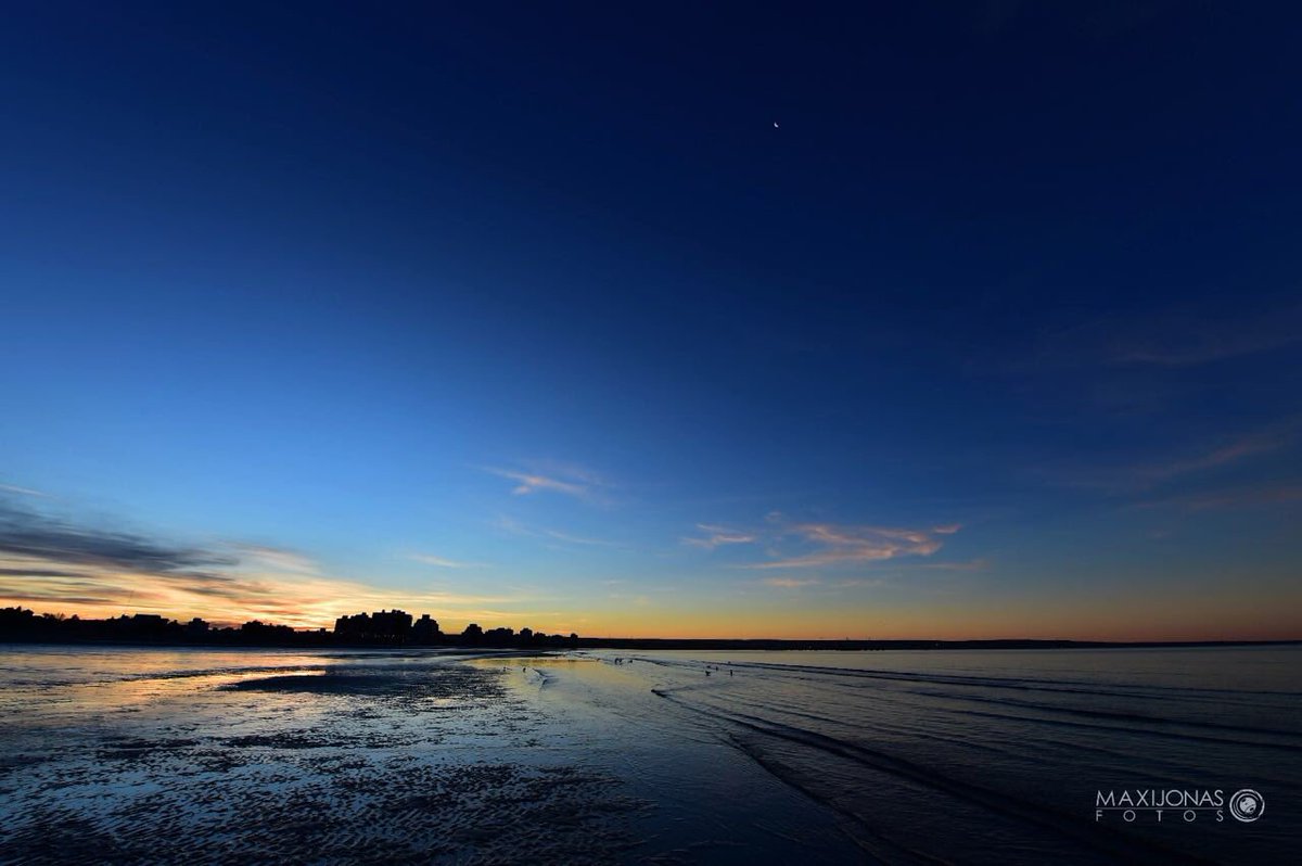 maxijonas's tweet photo. Atardecer en #Madryn. Hoy me dieron ganas de hacer fotos https://t.co/OuiRIe3C2Z