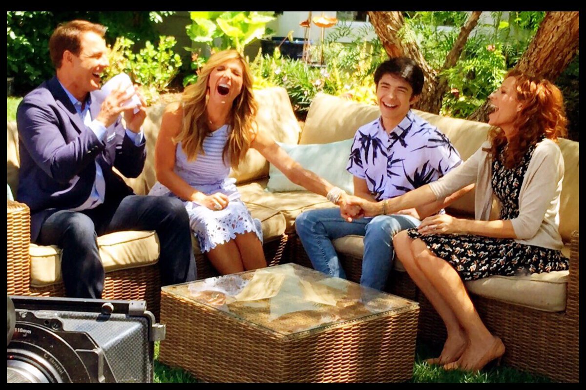RobynLively's tweet photo. Good time gang right here! Watch us tomorrow! Tues! @hallmarkchannel 10am/9c #gortimeramazon #hallmarkhomeandfamily https://t.co/NNa5J4emnn