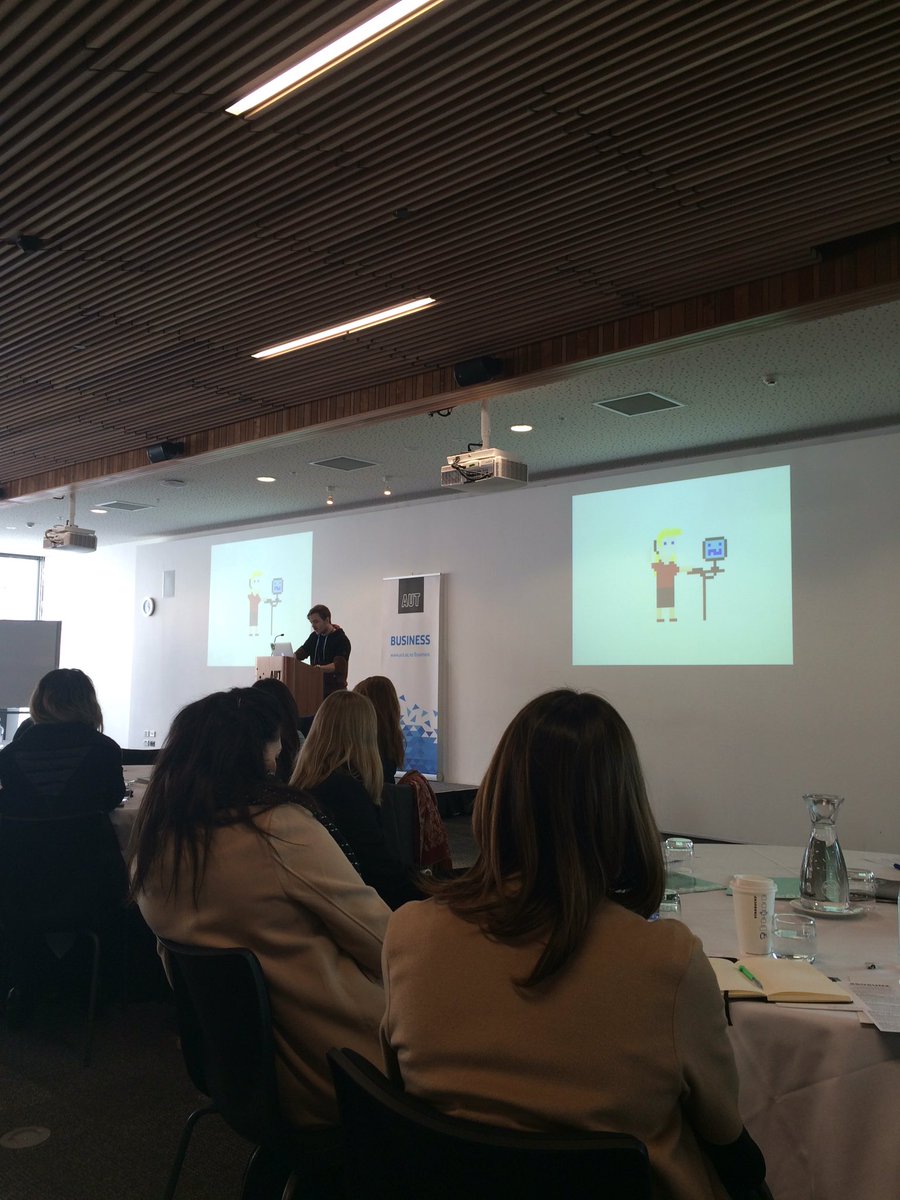 tangyfruits's tweet photo. Andds @riversrainey taking the stage w/ funky slides. This is us as recruiters. Phone sourcing, of course. #sosunz https://t.co/hv46oYNAvs