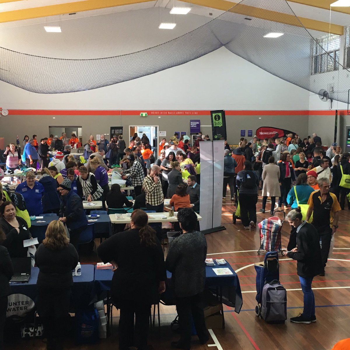 homeinplace's tweet photo. Hundreds of people have already received help at @HunterHConnect Day #homelessnesscounts https://t.co/kHnDr2DcqW