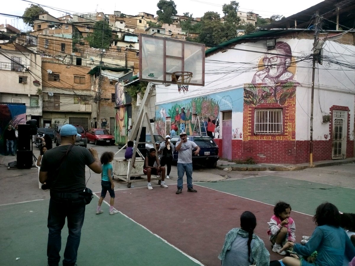 El sábado 6/08/2016 tuve la oportunidad de compartir junto a la gente del Afinque de Marin en el #GuaguancoDeColores