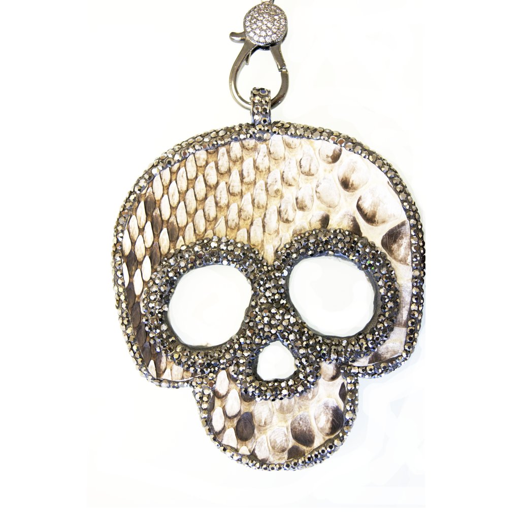 fgsandco's tweet photo. Make a statement with our Frost Python Skull Necklace: https://t.co/vu4IosEQz7 
#mondaystyle #livebig #livebold https://t.co/hszQkSP7Lm