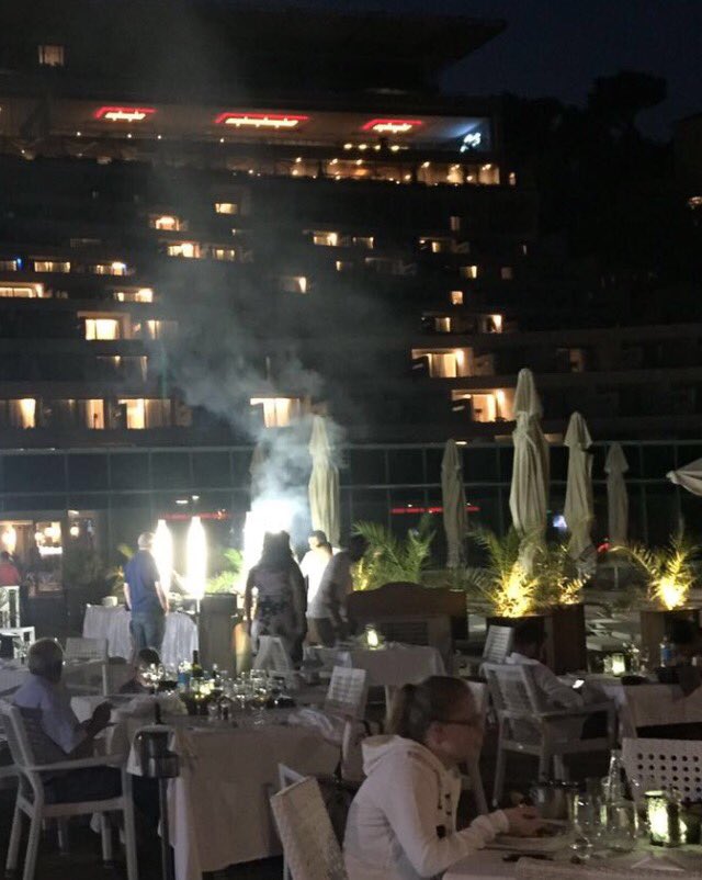 ayhanbasci1's tweet photo. Smell the delicious aroma of BBQ night, we enjoyed all family @DubrovnikTimes @rixosdubrovnik @RixosHotels https://t.co/A5KOSiXjSu