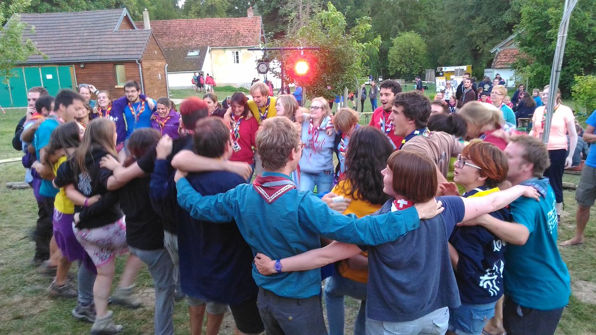 Roverway2016's tweet photo. [#IST] first concert by the #RoverBand https://t.co/Gd6VhfyE2g