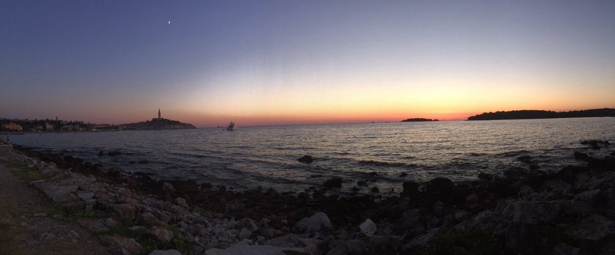 josipaudovicic's tweet photo. Rovinj sunset 🌅❤️🌅❤️
#summertime #loverovinj #visitistria
#croatia #fun #holiday #housemarijarovinj https://t.co/9t9k7smbX4