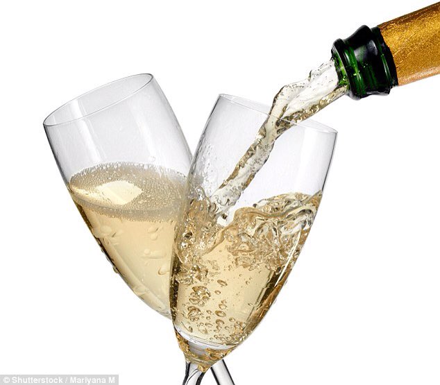 #northeasthour You can always ad fizz to our Afternoon Teas. Well, you gotta have some fun. 🍷💥🎈🍰😃