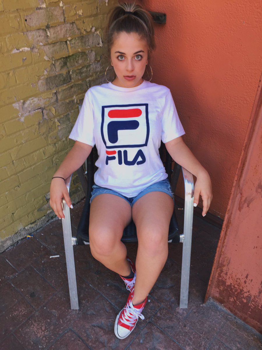 BabyAriel's tweet photo. 🌻 https://t.co/z9j1SMJqOH