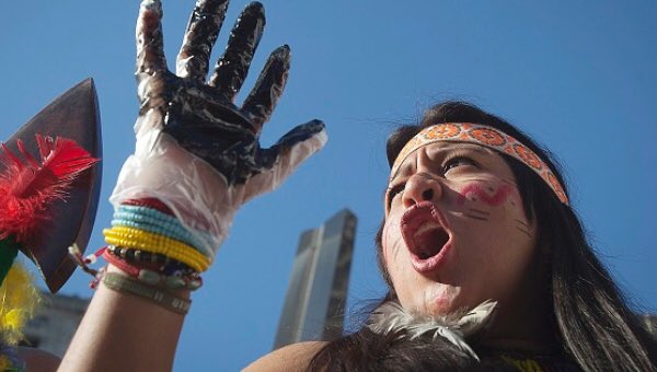 Whippenz's tweet photo. 🇺🇸Shame
Rules In Favor Of #Chevron #Ecuador #PollutionCase

#IndigenousGroups WillFightOn‼️

https://t.co/5Qb3fqgPHH https://t.co/s39JIfW0rt