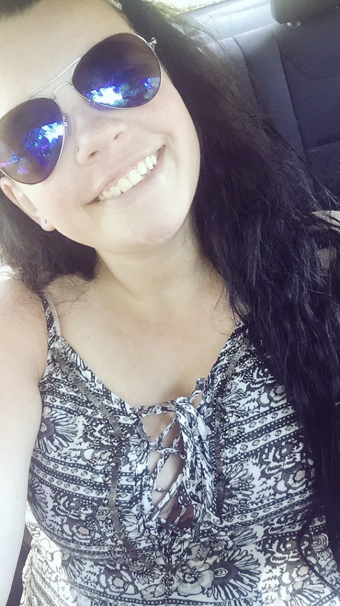 priincessbelll's tweet photo. Ohio sunshine is prime selfie lighting ☀️ https://t.co/ECmGbD0B0N