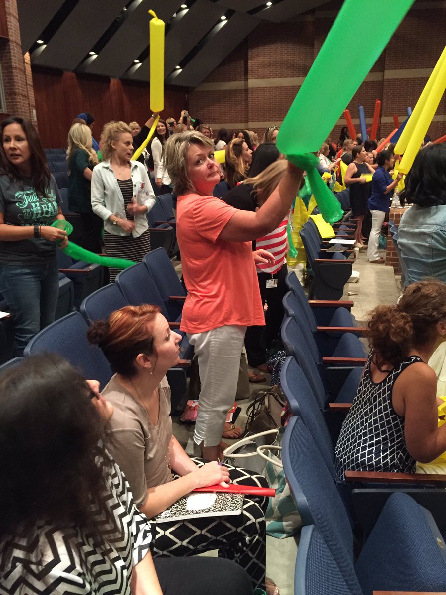 bkmackellar's tweet photo. Science is fun! #cfisdprimarypd https://t.co/i0oEEl5cpI