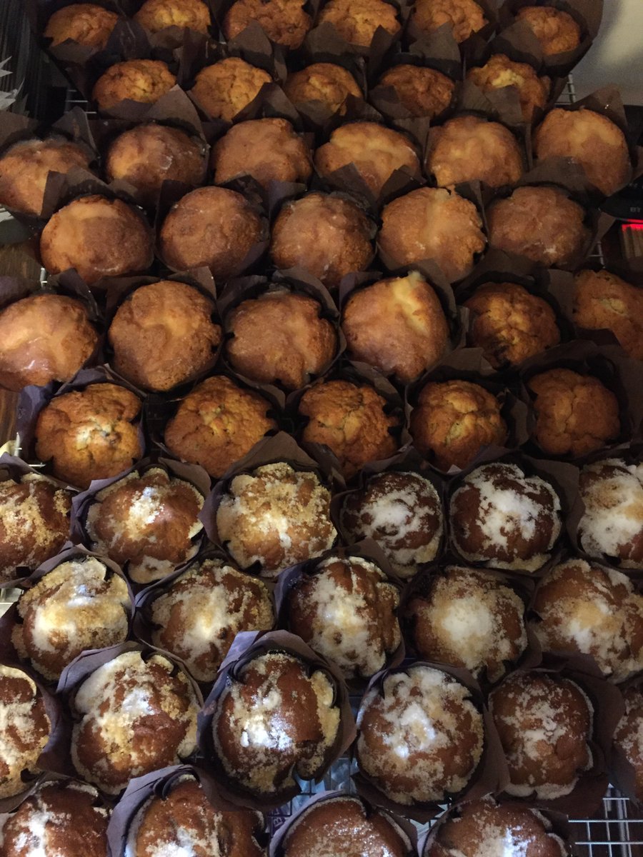 beardy_baker's tweet photo. Who wants some #muffins?!?! #lemon #bananadatechocolate #carrotandcorgettecake #beardybaker #cake https://t.co/jVArltwONI