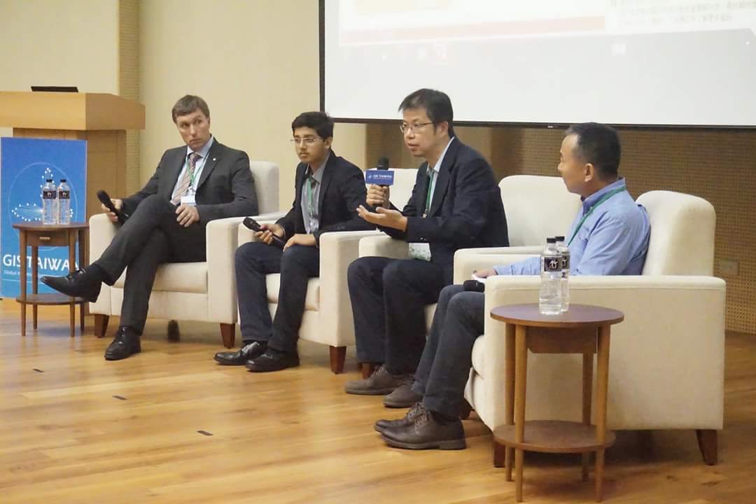 dkrish_24's tweet photo. Engagement on Sustainable Agricultural with Experts @GISTaiwan #vegancheese #vertifarm #hydroponics #agrotag https://t.co/17dH1EIKYQ