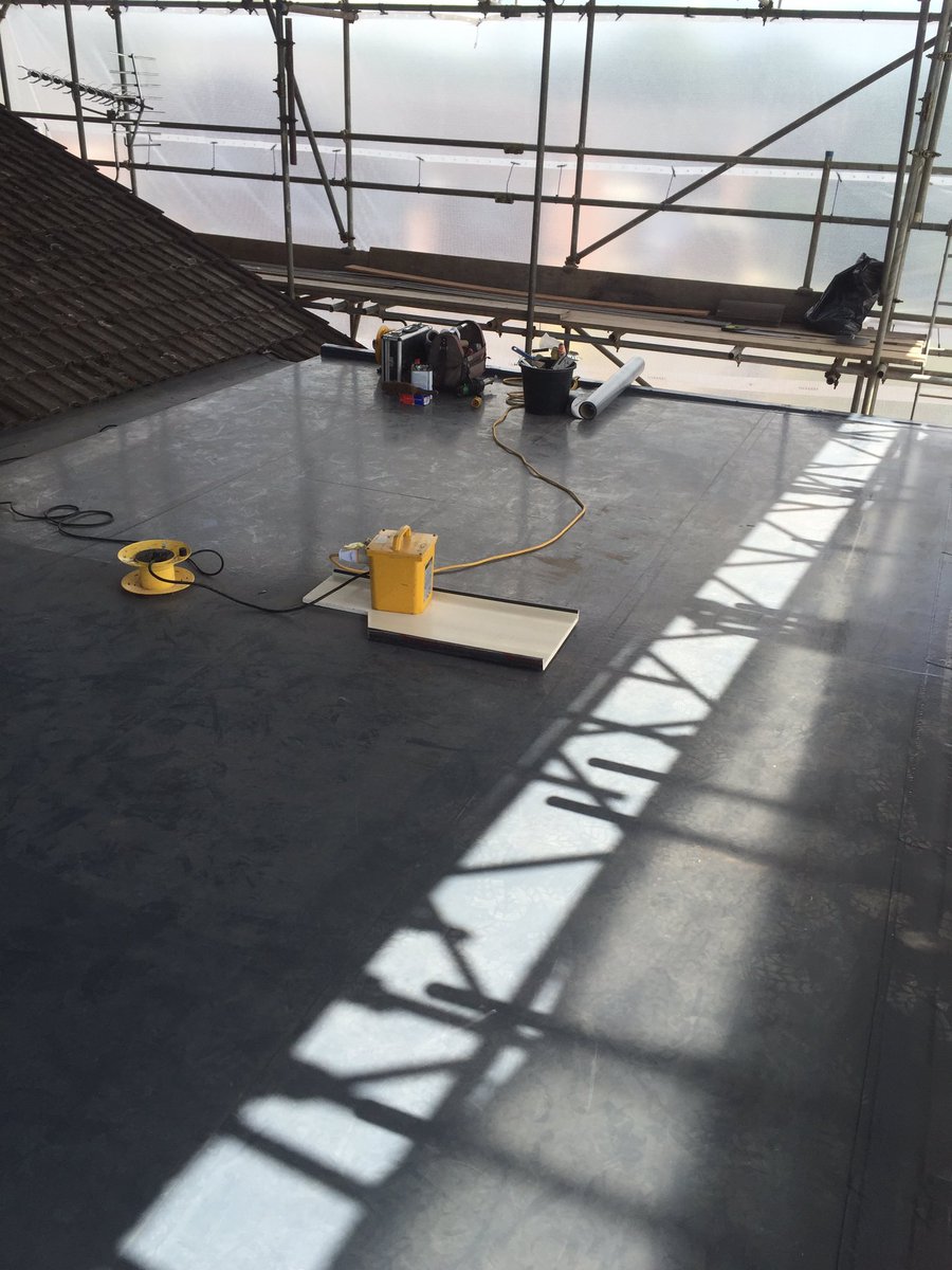 Daniel Russell tweet media