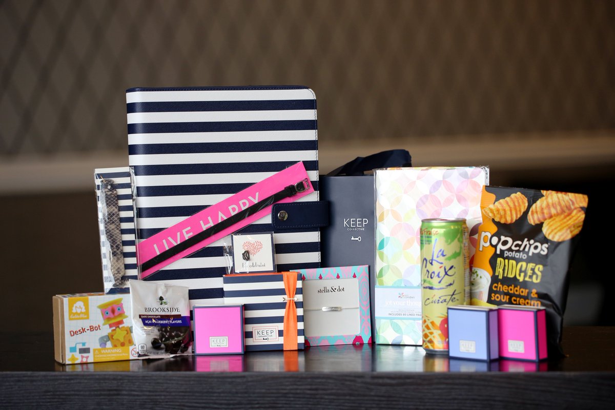 Keep_Collective's tweet photo. We're still obsessing over our #KEEPHoopla SWAG! @ErinCondren @brookside_choc @goldieblox @enjoyLaCroix https://t.co/sHznf9Etpo