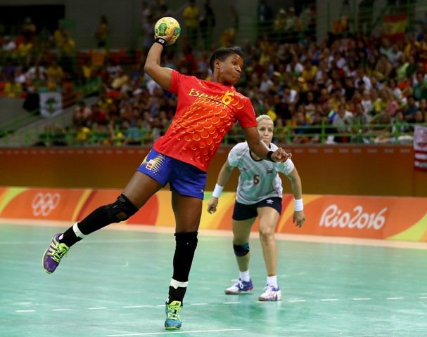 NELY CARLA ALBERTO (BALONMANO) CpXOIKmWYAA9XyO