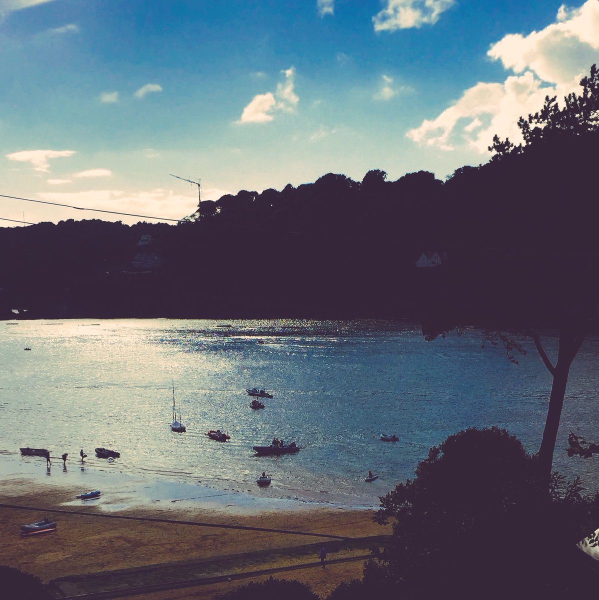 Now taking bookings for 2017. Can't beat the view from the kitchen <a href="/KingsgroveDevon/">Kingsgrove Salcombe</a>! kingsgrove-Salcombe.com