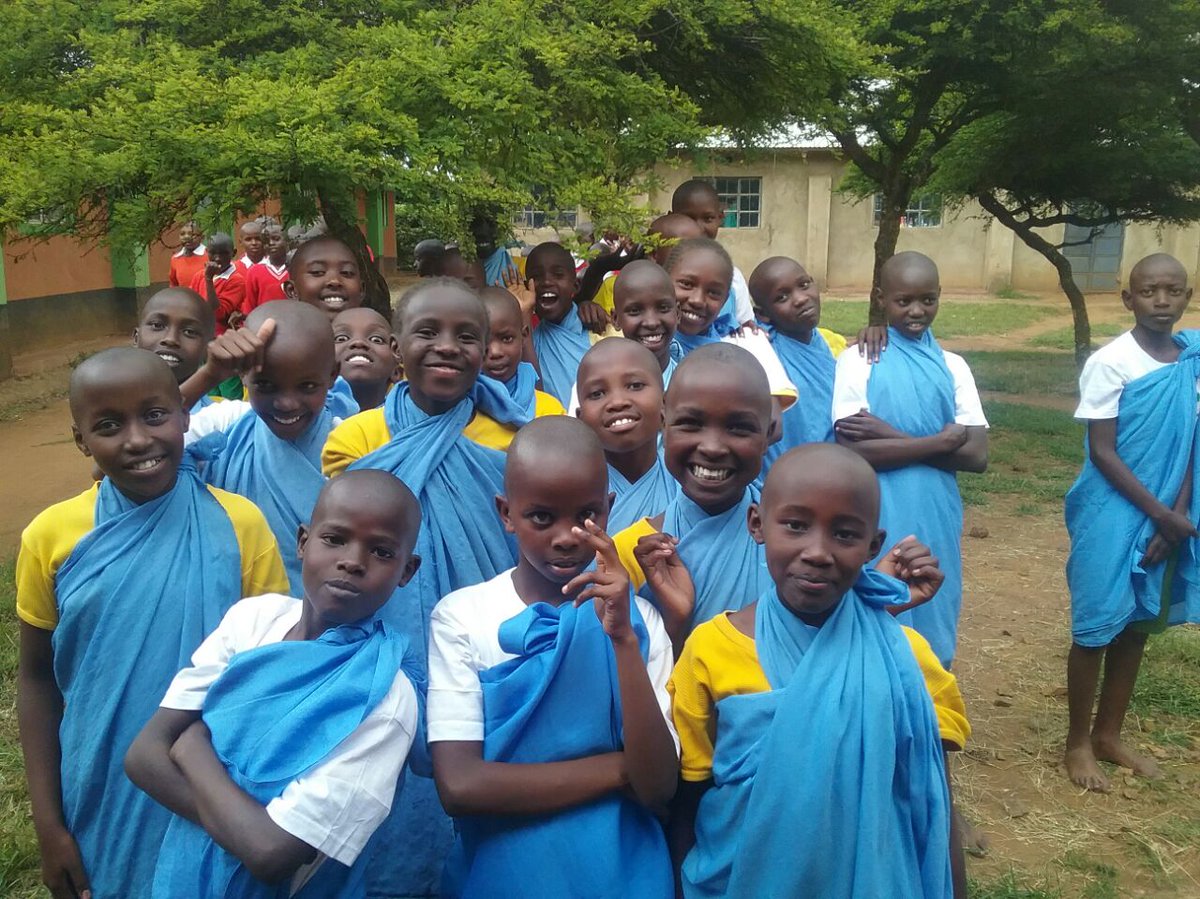 AID_Kenya_F's tweet photo. #KenyaWaterProject Launched. Get Involved or Volunteer or DONATE: https://t.co/mpwHz267Rm https://t.co/dsHiHP7UQX