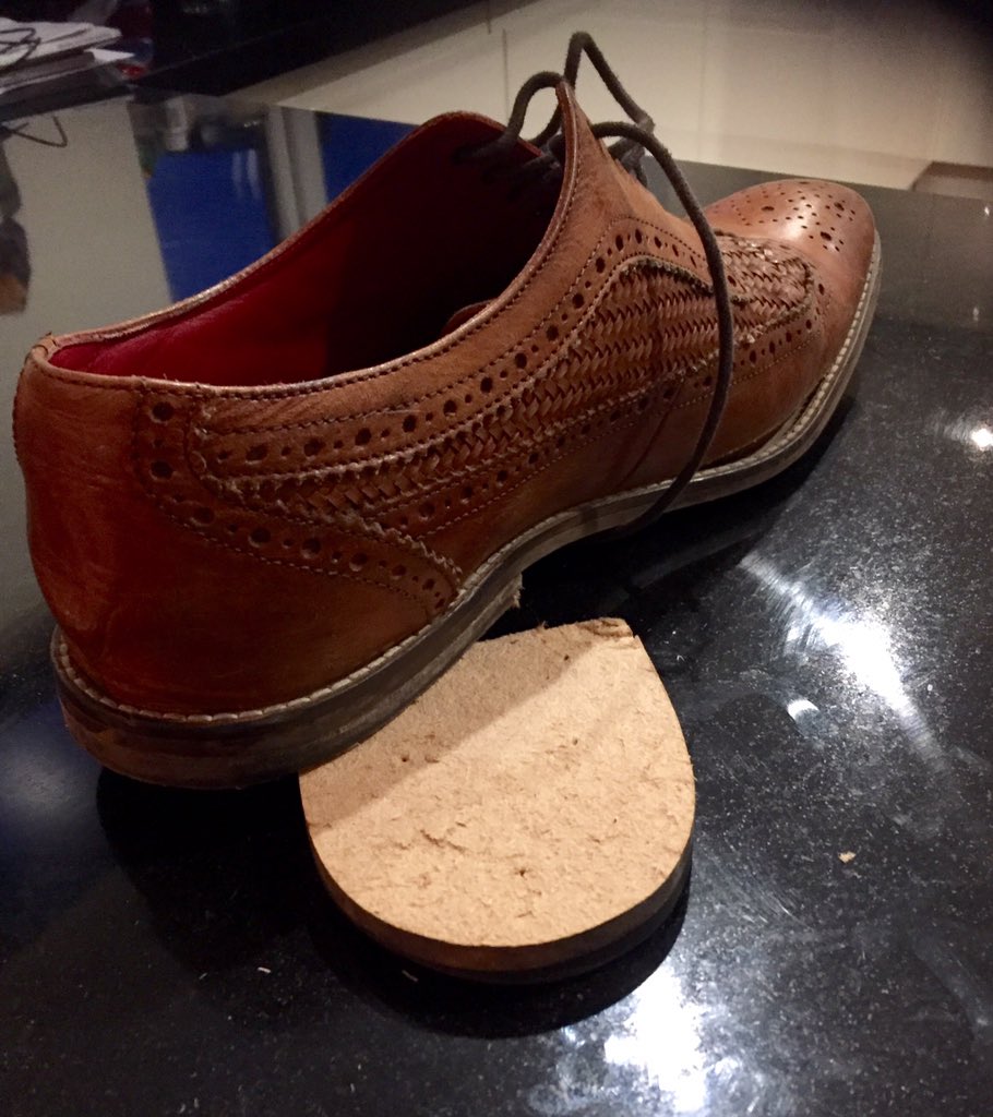 DerekPilcher's tweet image. So much for finding my new online tailor @thread - only had these shoes 3 months #qualityfail