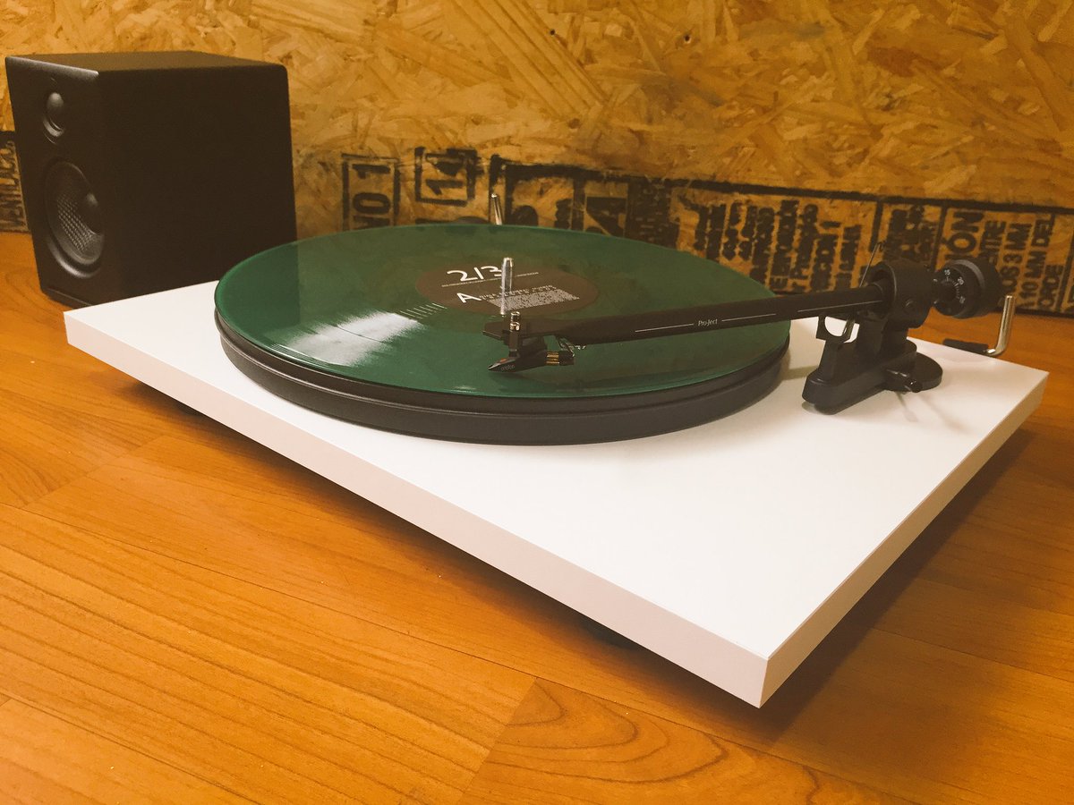 Ter_Cer_Ojo's tweet image. Lo nuevo en la tienda, tornamesa Project Essential #projectEssential en blanco o negro 😎 ven a probar el sonido...