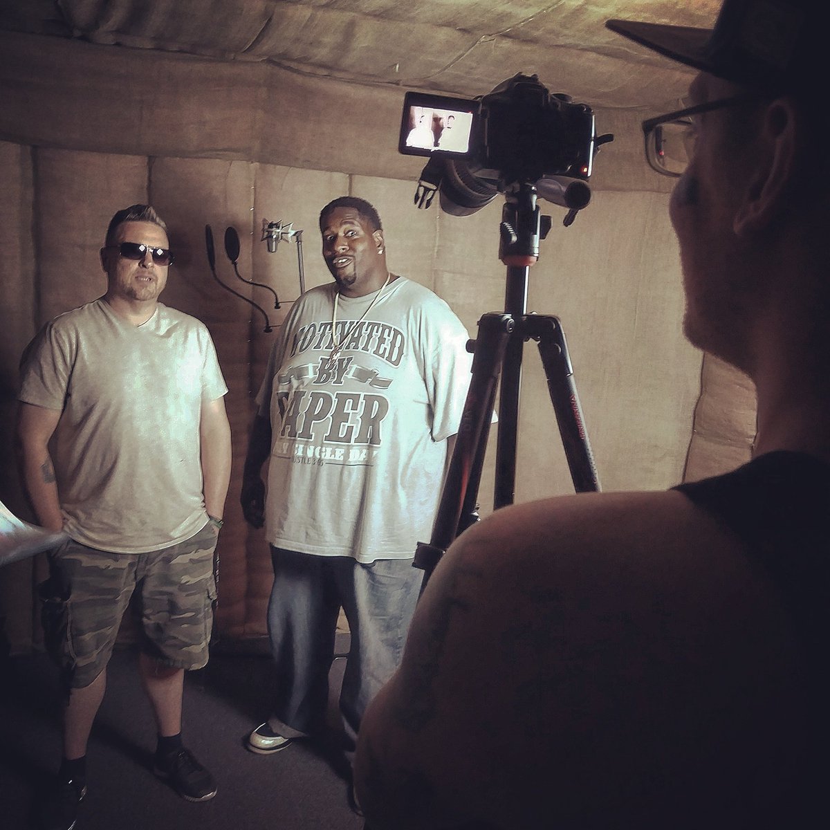 BunkerAudioPro's tweet photo. We got https://t.co/lEFR55amiC in The Bunker.
#HustleAlert #TheBunker #AmorousJ #EasyMoneyEdits https://t.co/gwple1jNtT