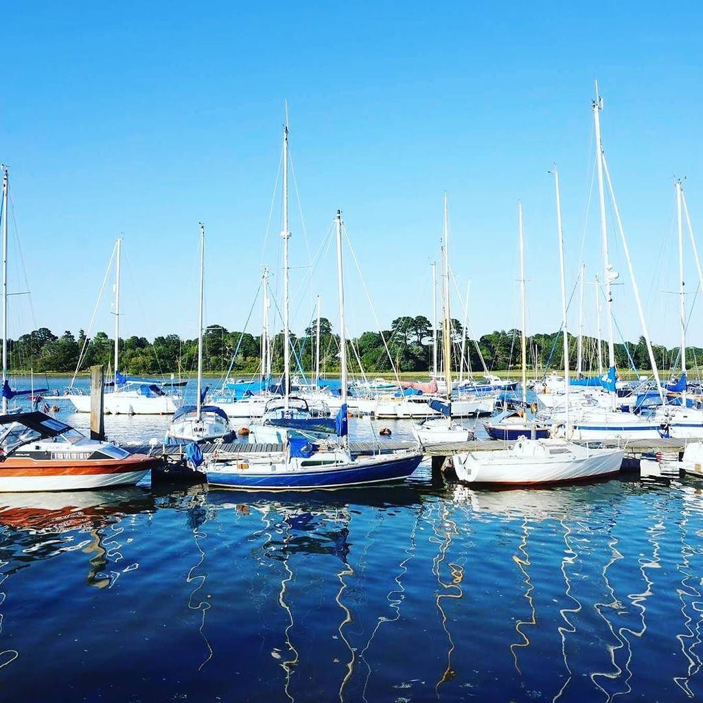 TheRebeccaCoco's tweet photo. I love the New Forest, there are so many beautiful places and one of my favourites is the lovely harbours! #newfore… https://t.co/zTdBEmSrwO