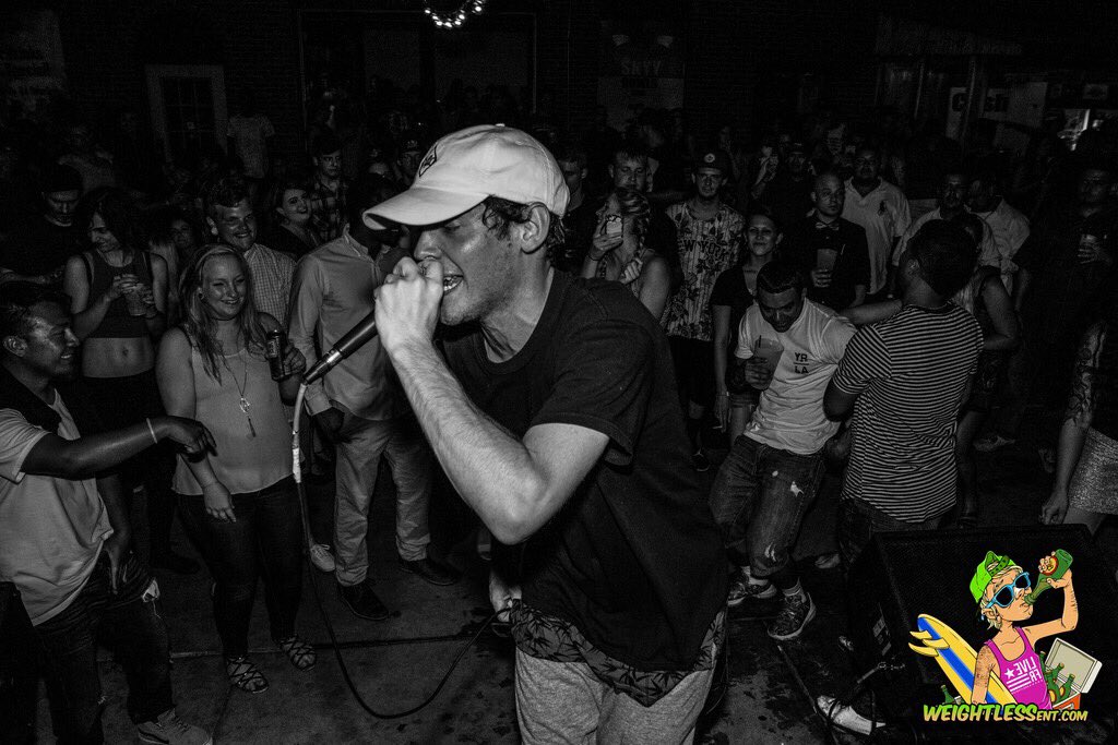 WeightlessEnt's tweet image. #WeightlessSummerFiesta