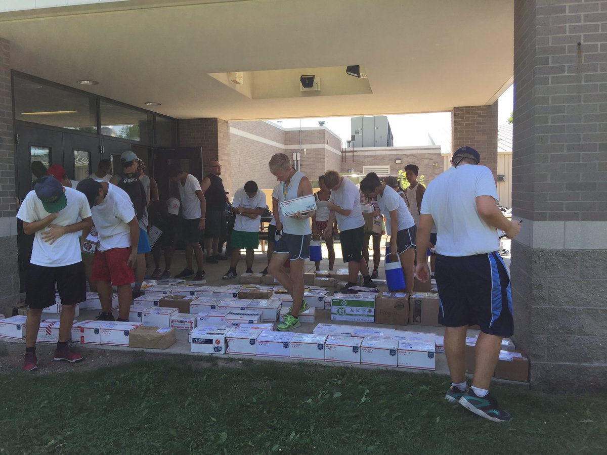 scvanguard's tweet photo. Hey Vanguard Cadets, you've got mail.. and a lot of it! #SCVC16 #TheONE https://t.co/M8KwPqQE5K
