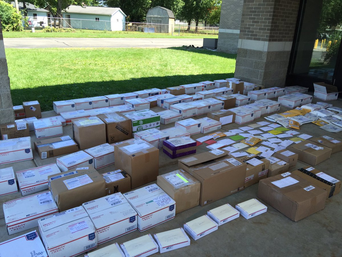 scvanguard's tweet photo. Hey Vanguard Cadets, you've got mail.. and a lot of it! #SCVC16 #TheONE https://t.co/M8KwPqQE5K