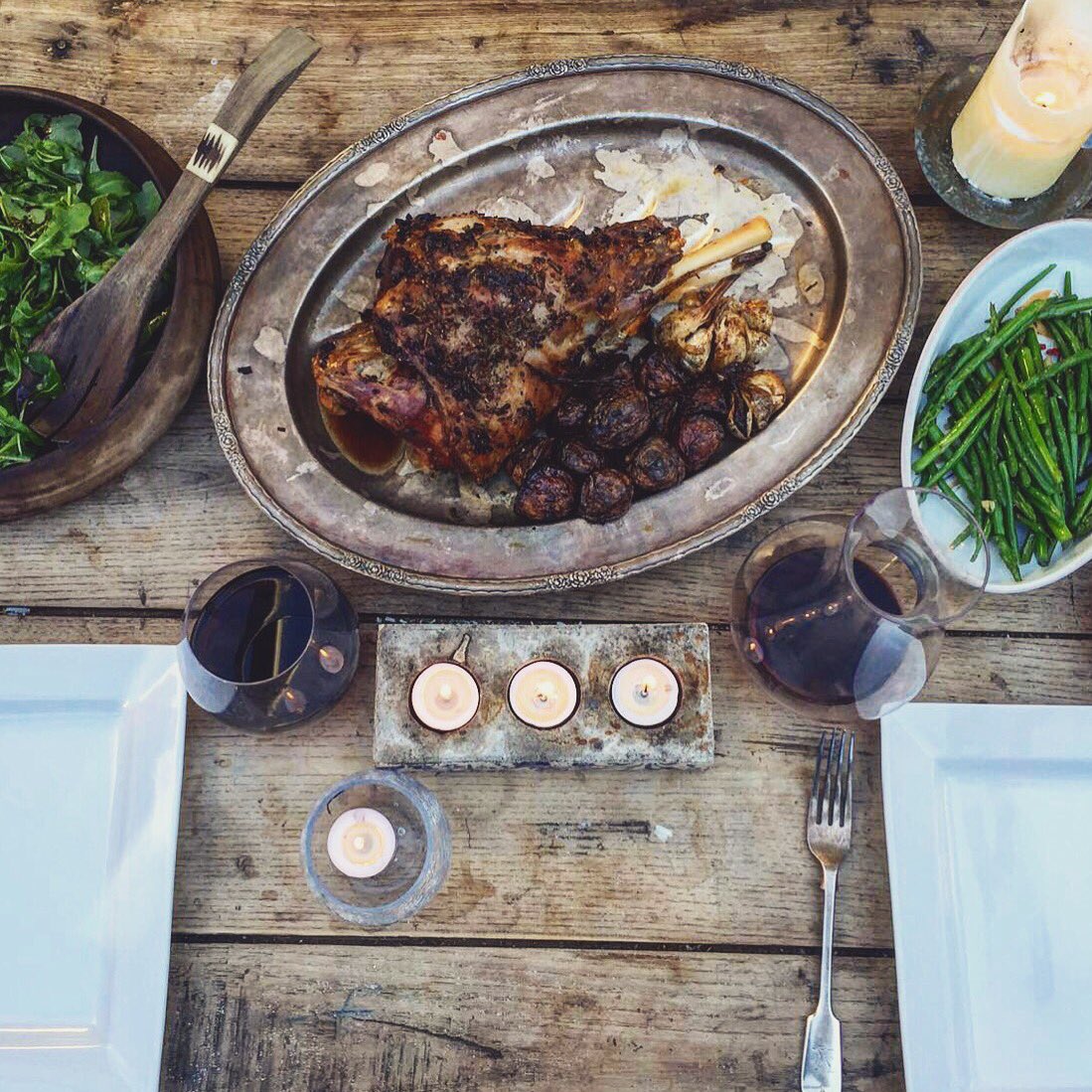thetillywood's tweet photo. #roastlamb #finewines #eatingforfun #jamieoliver #chateauneufdupap https://t.co/SpRGo5kO9S
