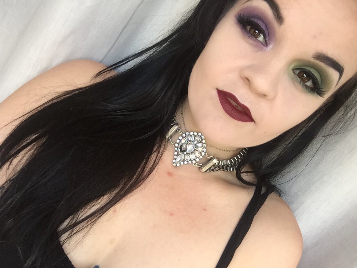 _Alex_Chapman's tweet image. My homage to @SuicideSquadWB feat @Illamasqua and @KATVONDbeauty #illamafia #TheJoker #HarleyQuinn @JulianKynaston