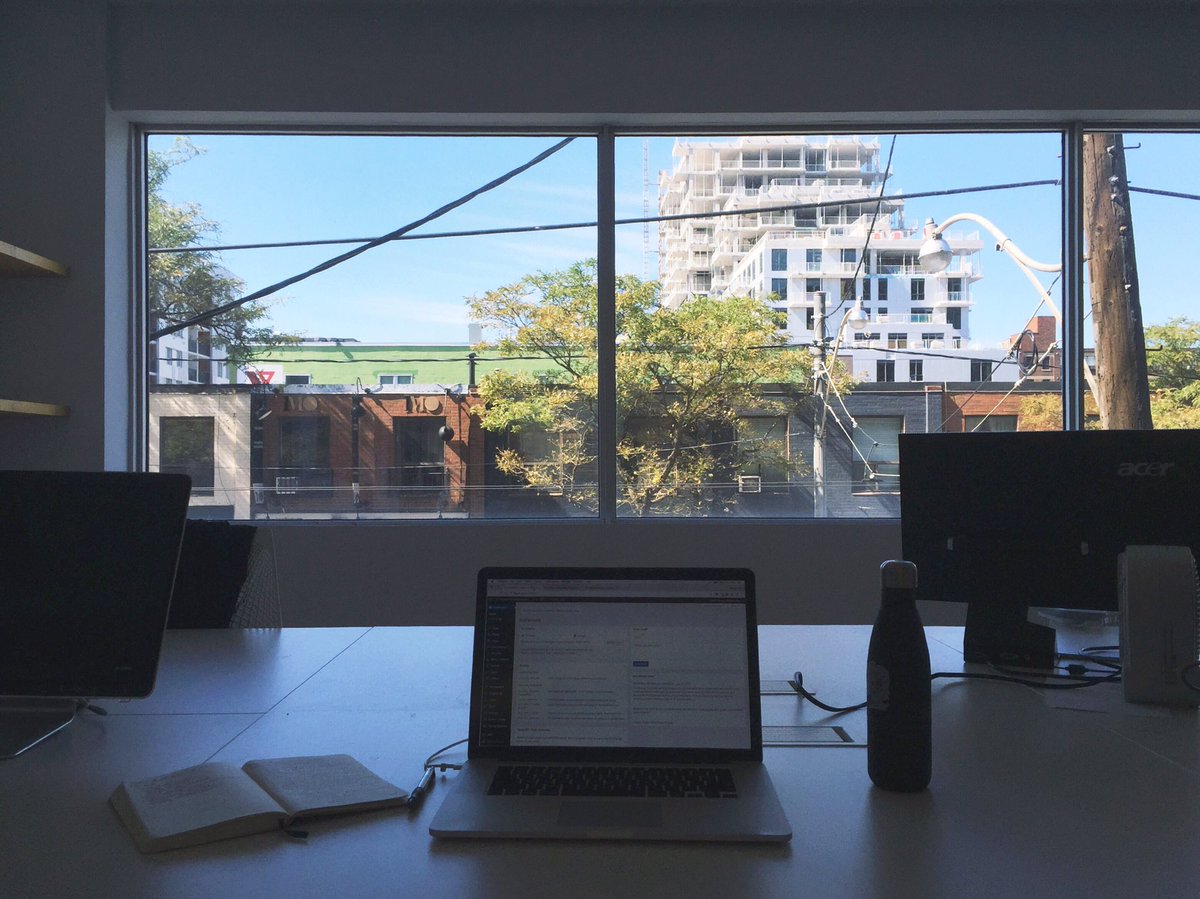 melissajclark_'s tweet photo. Back in the city. I use Monday's to plan my week. Starting the week off right by getting organized 🤓 #adminmondays https://t.co/WxHAk87Hyd