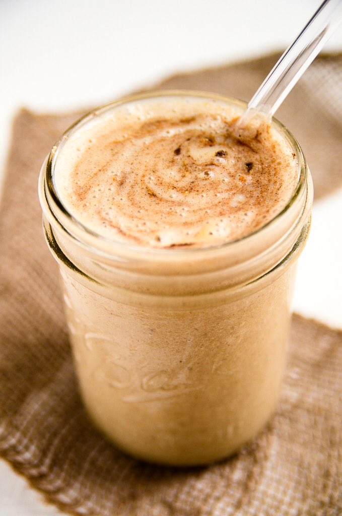 CalmerSutraTea's tweet photo. #Summer days have you feeling hot? Chill the #chai out with a delicious iced chai smoothie #calmersutratea https://t.co/694dutPiLz