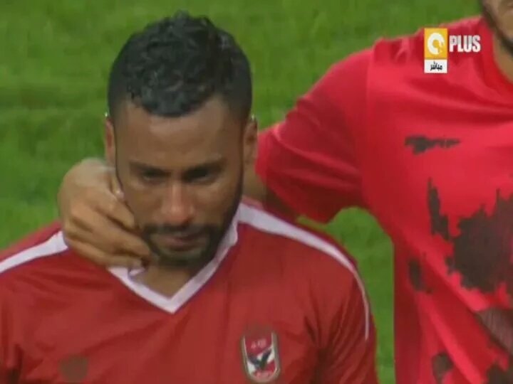 mhmodalaa99's tweet photo. طب دا بيعيط عشان فريقه خسر و عنده ليه انتماء الدور و الباقي بقا على اللي عيط عشان واحد وقف على الكوره https://t.co/QHv7LYjuFQ