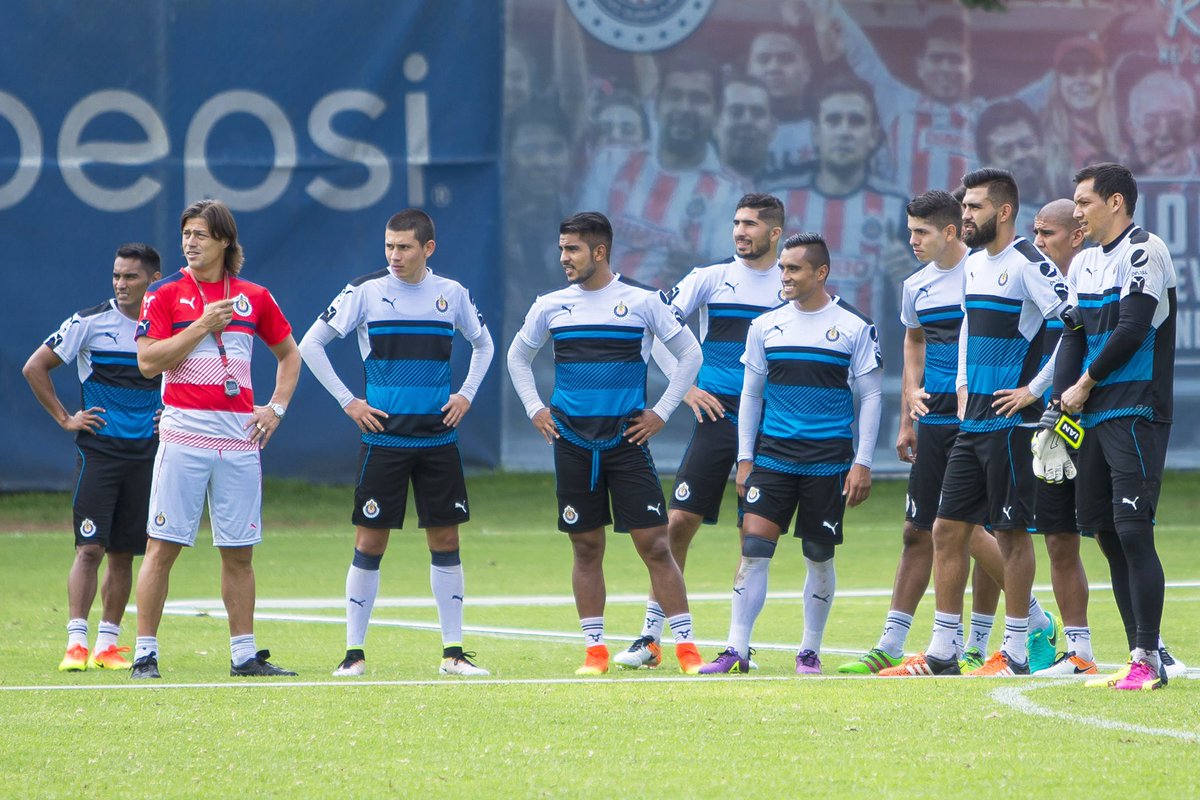 En este equipo somos positivos, aceptamos los retos y compartimos los triunfos. ¡Amamos lo que hacemos!
👊🏾👍🏾🔴⚪️