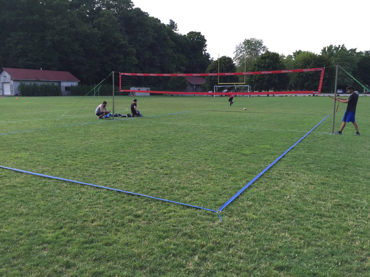 KingZak_'s tweet photo. Drop in our door grass volleyball @6pm. Morningside Park. Bring your A game. https://t.co/q9zRGxyYvj