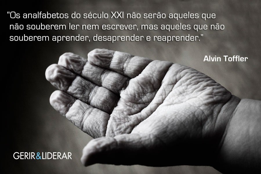 GerirLiderar's tweet photo. #Reflexão com #AlvinToffler e @FatimaCRodrigue #Analfabetos do século XXI... https://t.co/UxvfHoRyhQ https://t.co/1Wnde2amxD