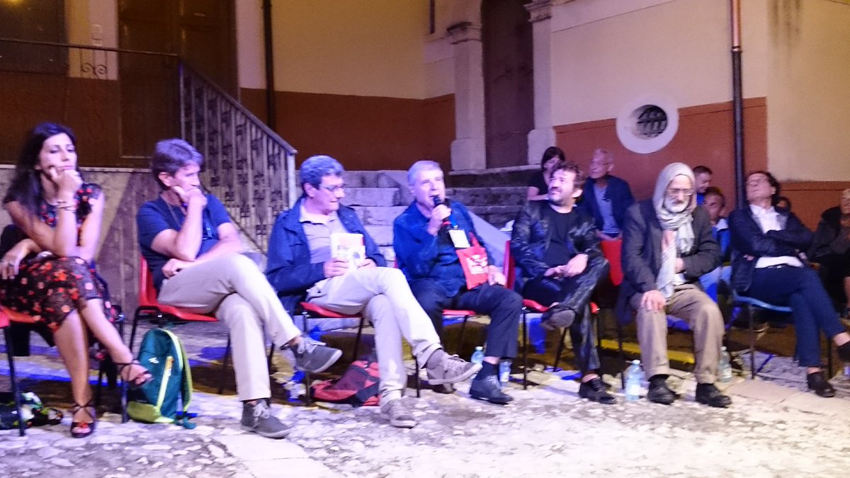 CarpinoFolkFest's tweet photo. Storie di uomini che hanno raccontato storie #animacff
#MatteoSalvatore e #EnzoDelRe https://t.co/67ry8tMEAq