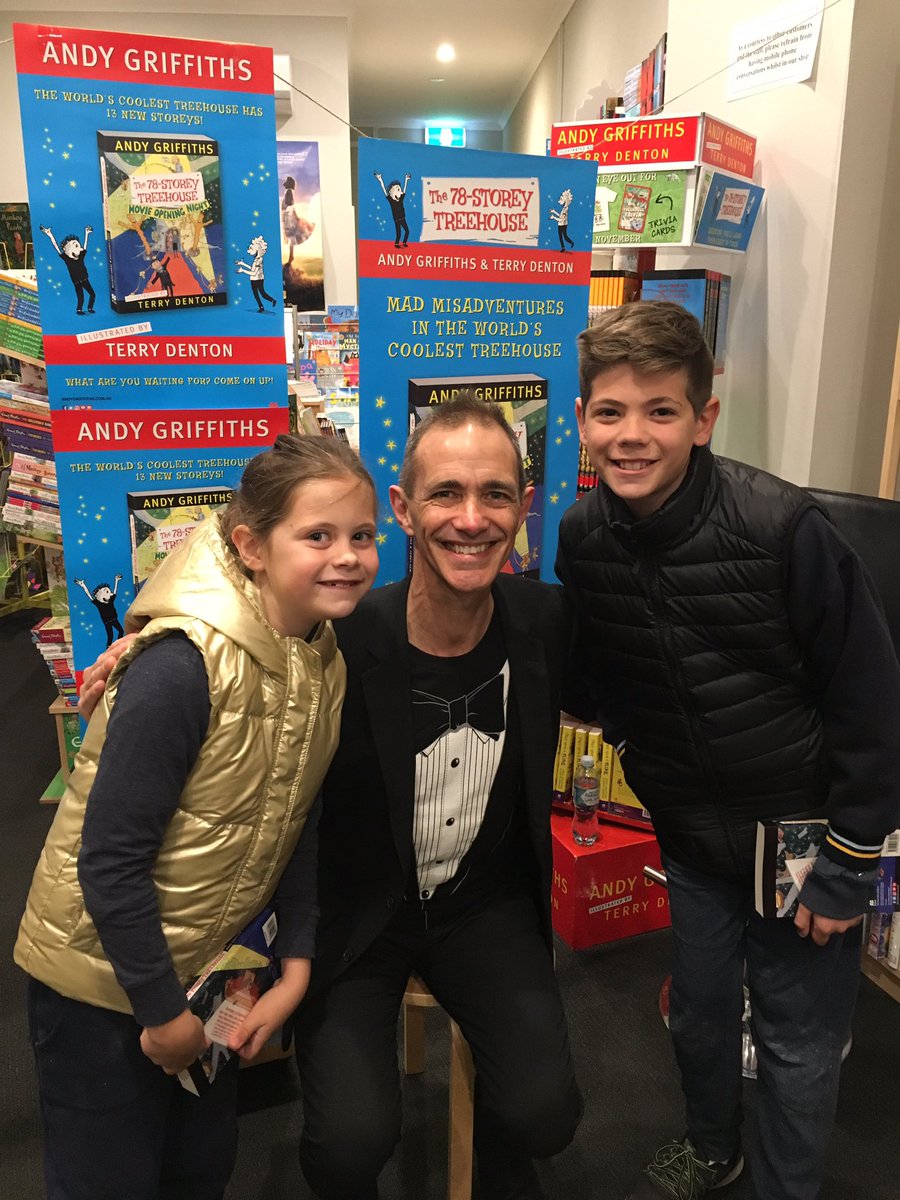 Early start but worth it: two very happy customers with latest #Treehouse! Big thanks @AndyGbooks <a href="/BookandPaperW/">BookandPaper</a>