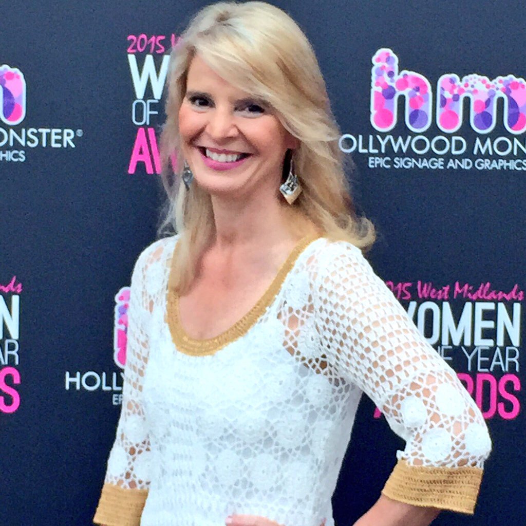 leighmusicangel's tweet photo. #Proud 2b inthe category 'Business Woman of the year' @BirminghamAward 💗🎶 @AwardingWomenRT @solihullobserve #Event https://t.co/bnca4Wy5fq