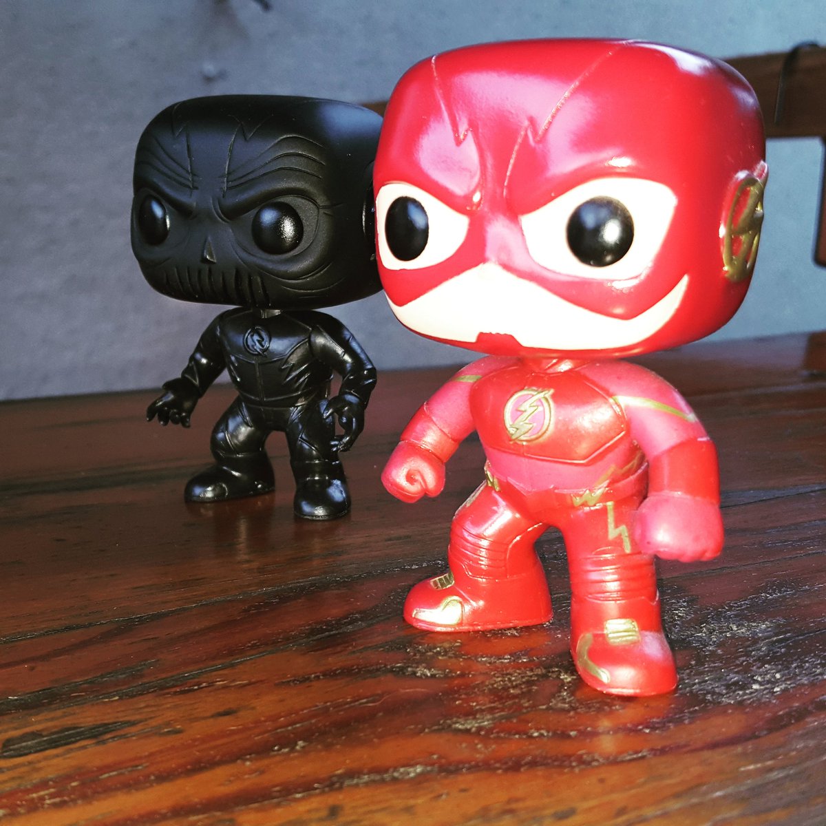 HubTangs's tweet photo. Who will win the speedsters race ? ☇⚡ @grantgust @teddysears @StephenAmell @caitylotz @MzKatieCassidy @Willaaaah https://t.co/3YGoNkgrJy